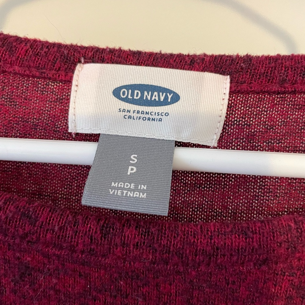 Maroon Old Navy top